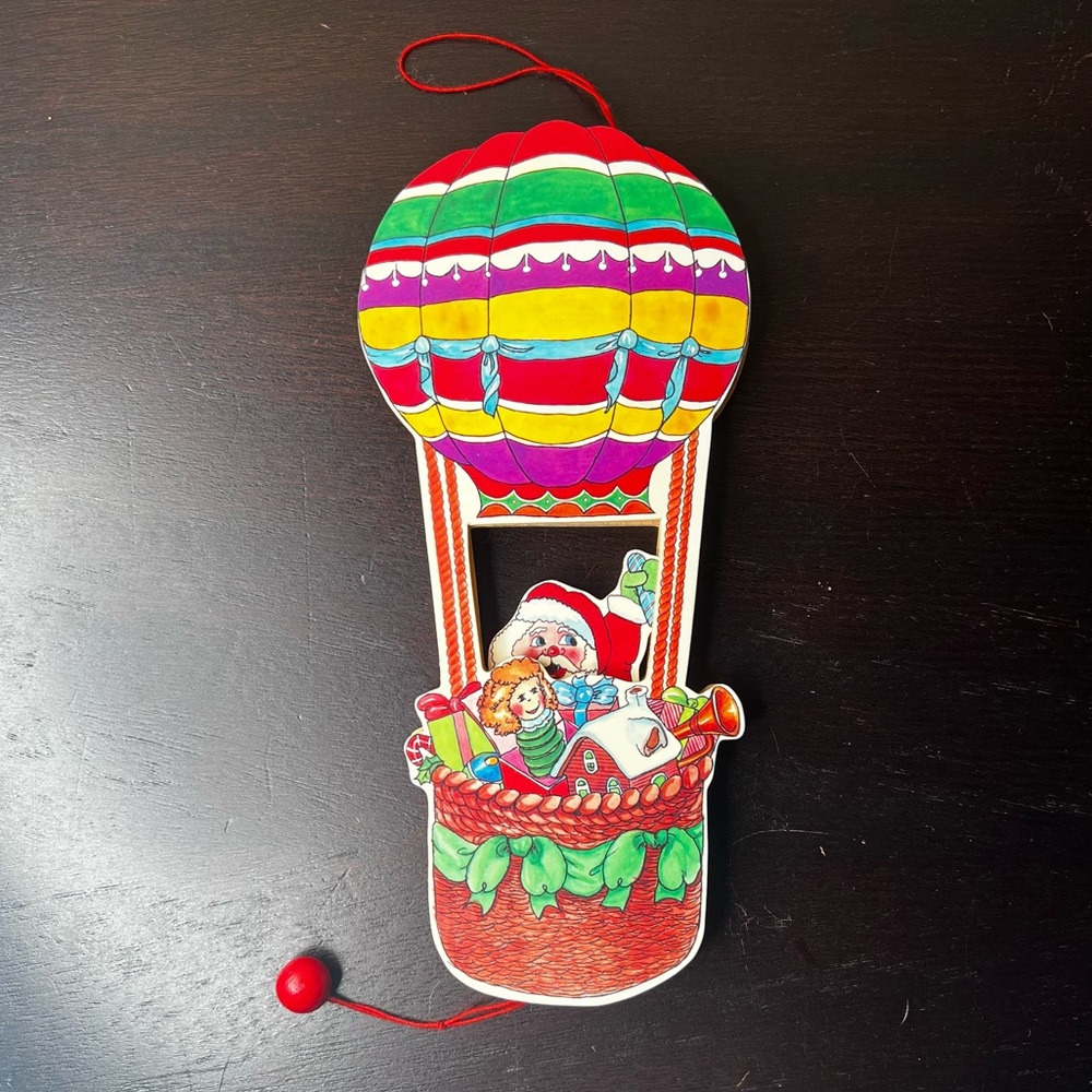 Vintage T&R Floyd 1991 Santa in Hot Air Balloon Christmas Ornament, Interactive